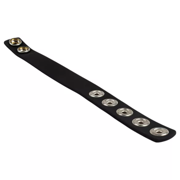 Pulselock Forge - verstelbare siliconen penisring met drukknoopsluiting (zwart) - 228 mm