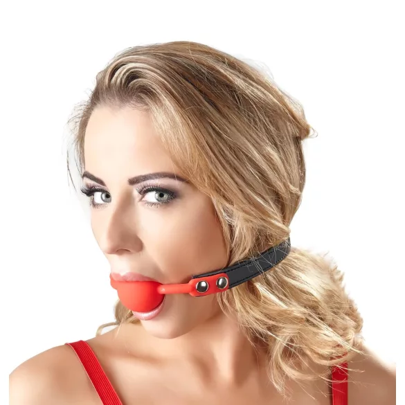 Bad Kitty - silicone ballgag - kunstleren band - rood